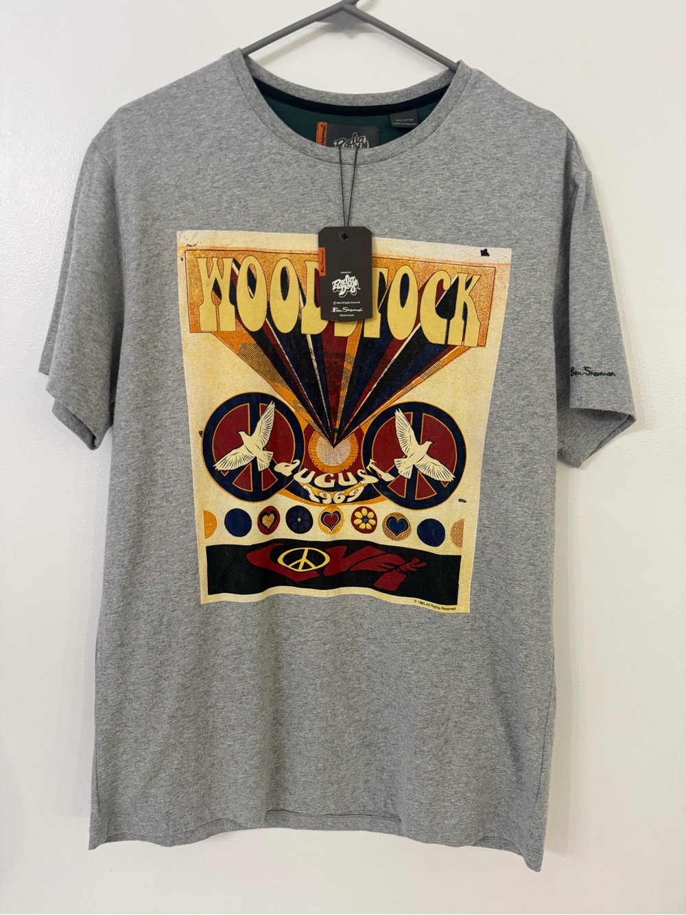 NWT Ben Sherman radio days graphic shirt of org 1969 Woodstock festival poster M